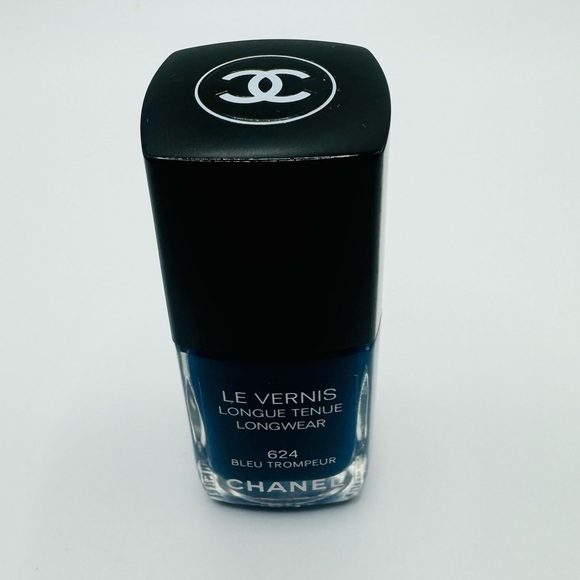 Chanel Le Vernis Longwear Nail Polish *Bleu Trompeur* - Picture 3 of 4